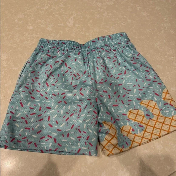Boys B101 shorts. Youth M. Excellent used condition - Picture 3 of 4